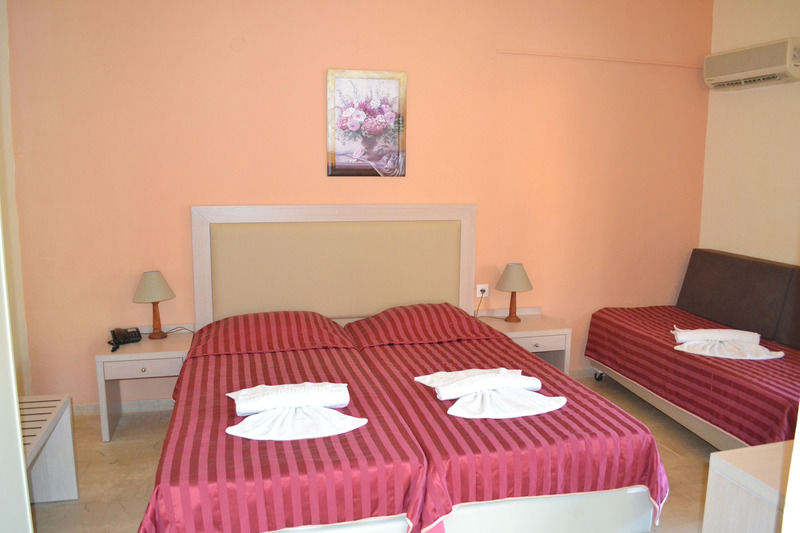 Amnissos Hotell Pigianos Kampos  Exteriör bild