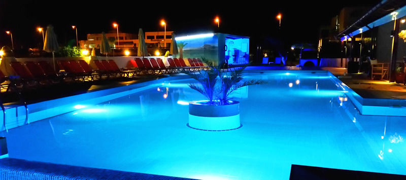 Amnissos Hotell Pigianos Kampos  Exteriör bild